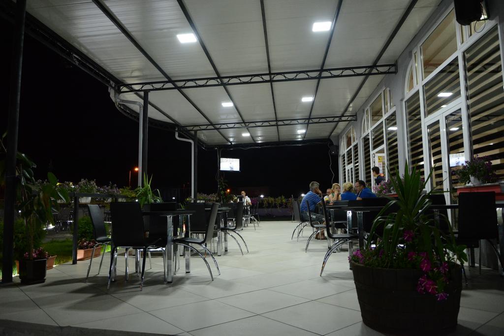 Villa Grand Bitola Bagian luar foto