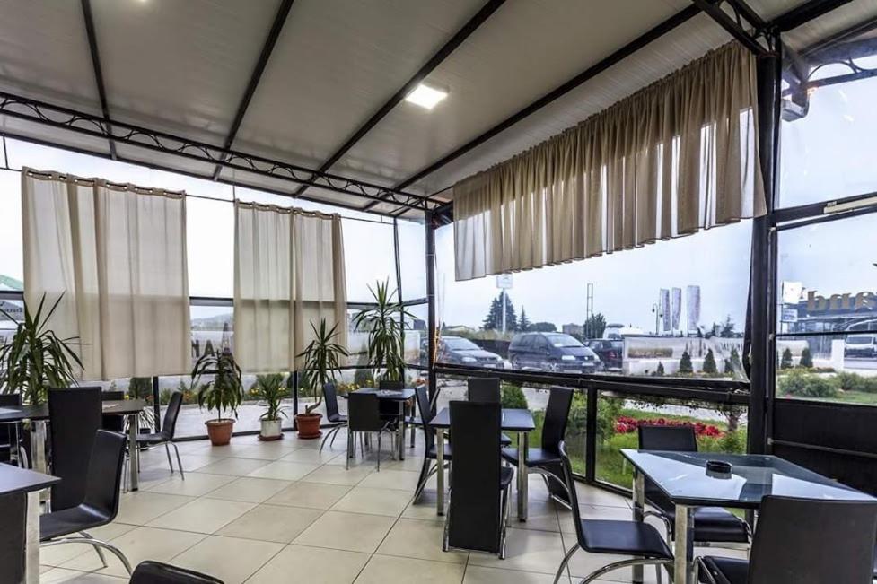 Villa Grand Bitola Bagian luar foto